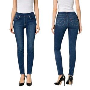 Levi's Women's Skinny Jeans in Dark Blue Denim